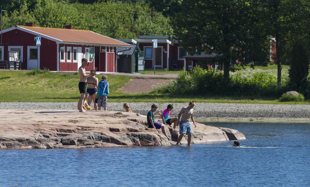 Karingsund Resort Camping 에케로 외부 사진